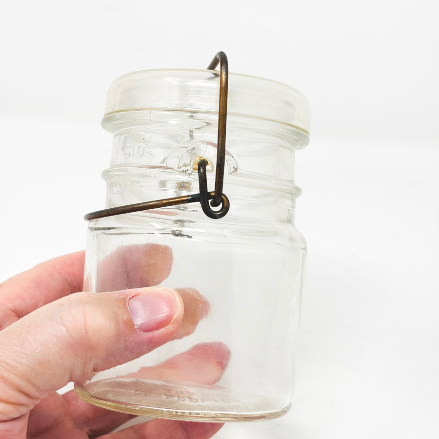 Small Bristol Farm Canning Jar with Wire Bail - Plastic Lid