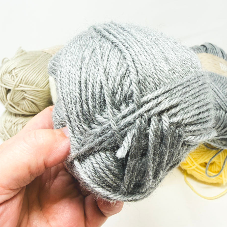 4 Seasons Marvel 8 Ply Yarn (1)