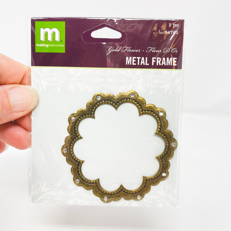 Making Memories Metal Frame