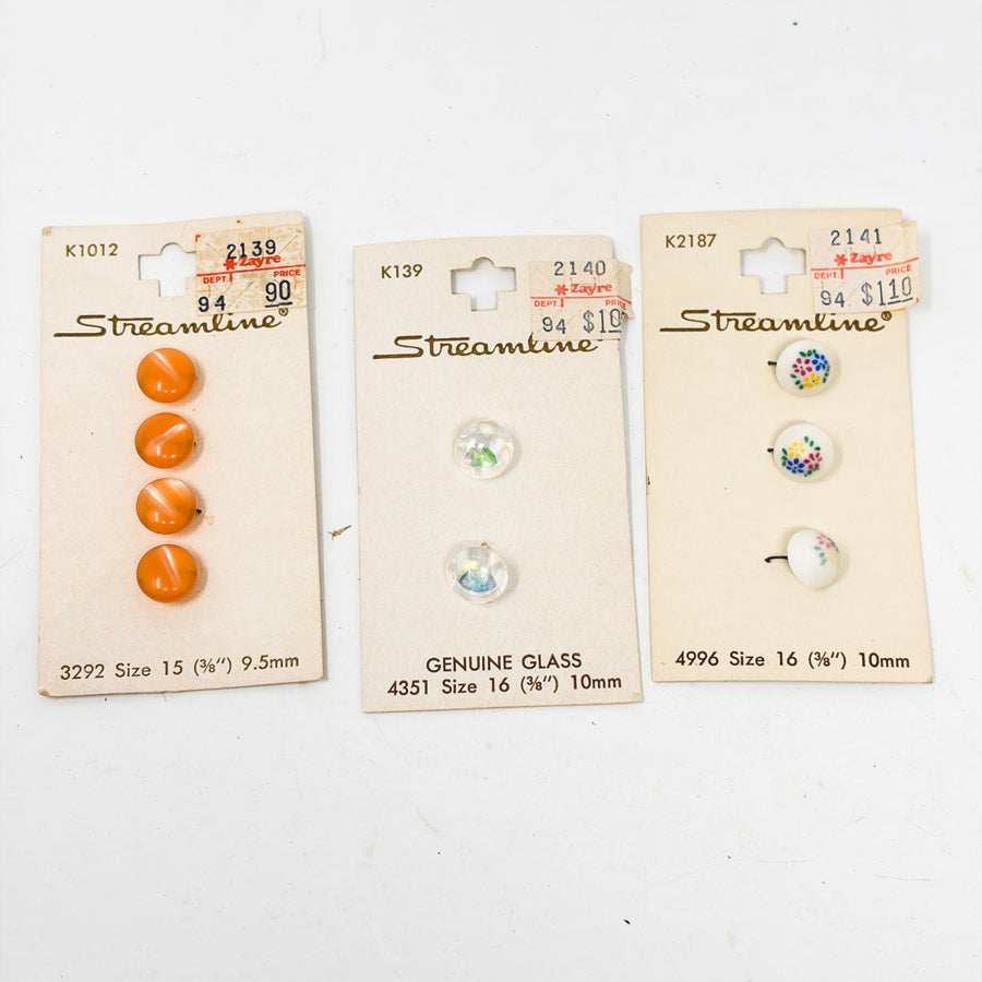 Carded Streamline Buttons
