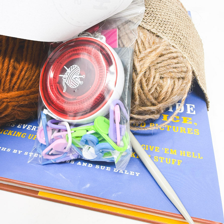 Say Hello to Knitting - HAH Easy Starts No. 4