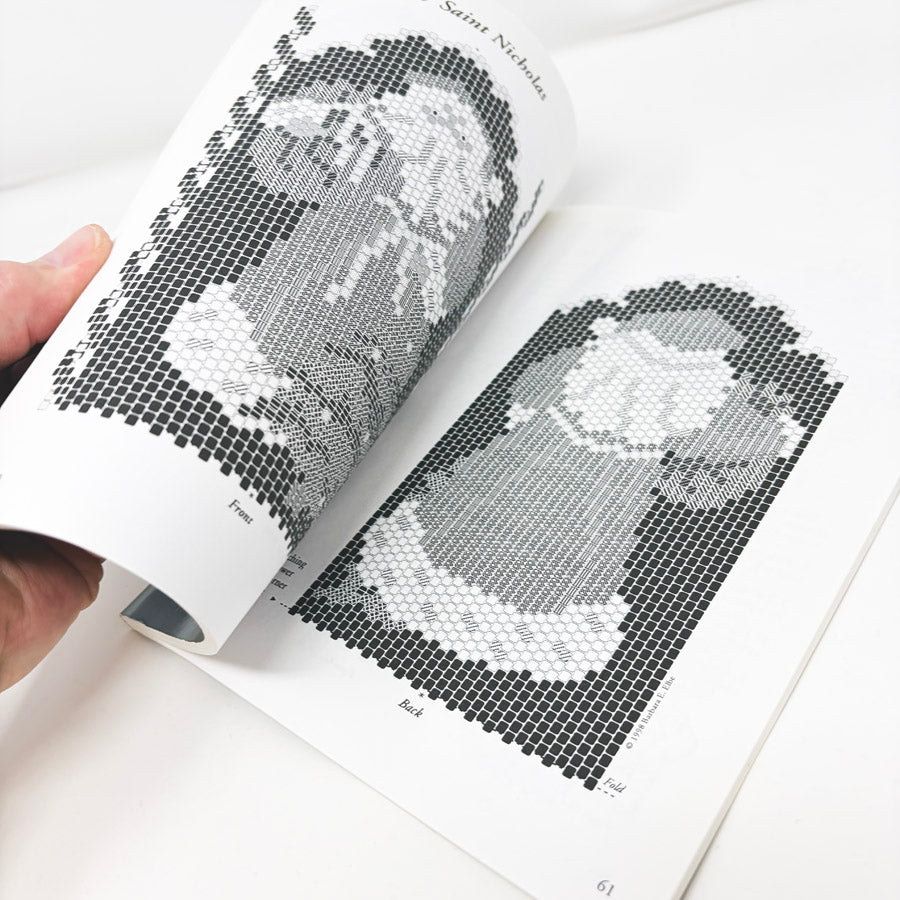 Amulet Obsession: Picturesque Beaded Purse Patterns by Barbara E. Elbe
