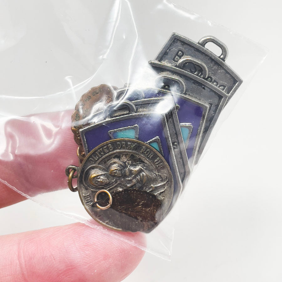 Assorted Religious Pendants – Hello Art Hatchery