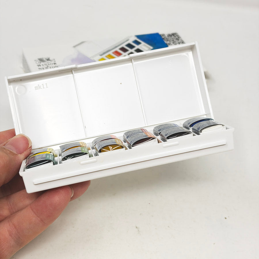 NEW // Winsor & Newton Cotman Sketcher's Water Colour Pocket Box Set