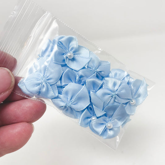 Small Blue Bow with Pearl Bundle