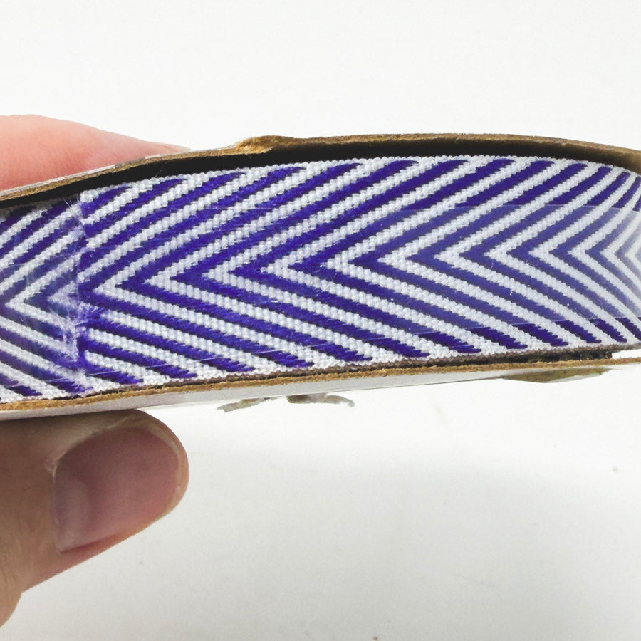 5/8" Offray Chevron Stripe Grosgrain Ribbon