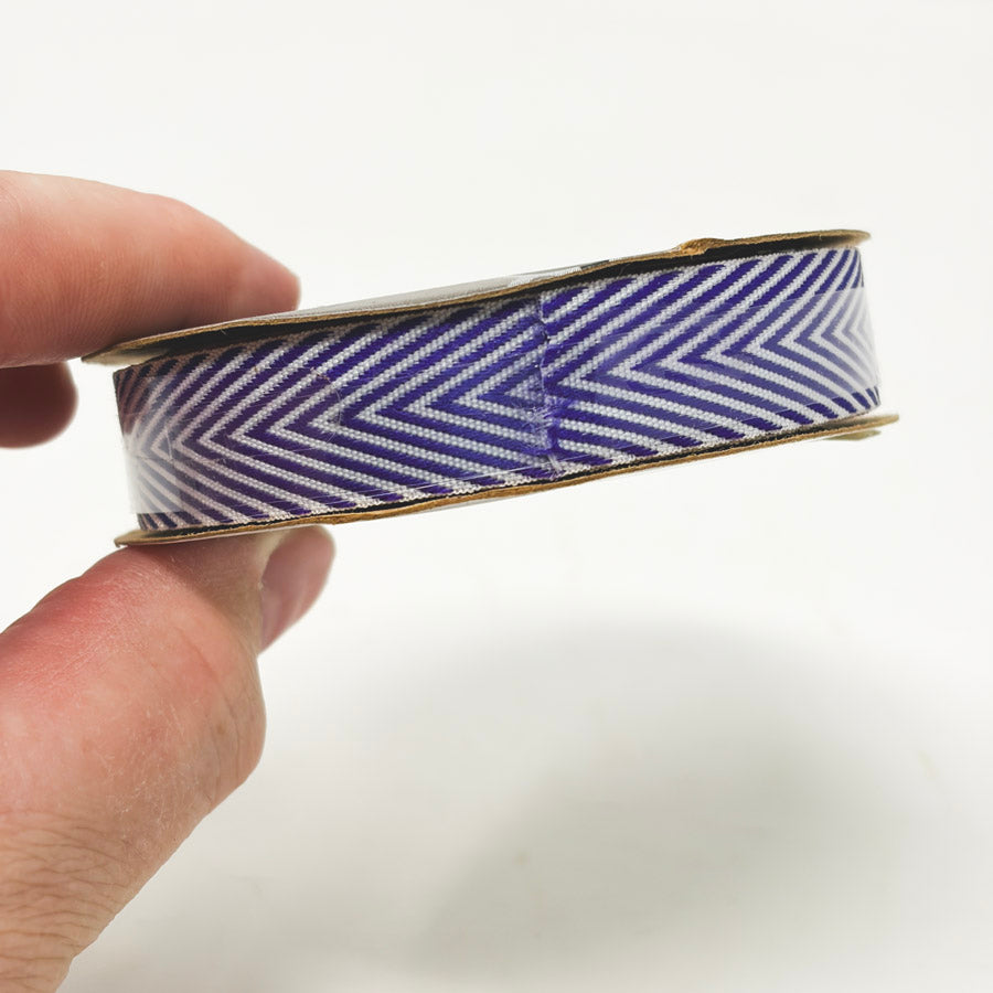 5/8" Offray Chevron Stripe Grosgrain Ribbon