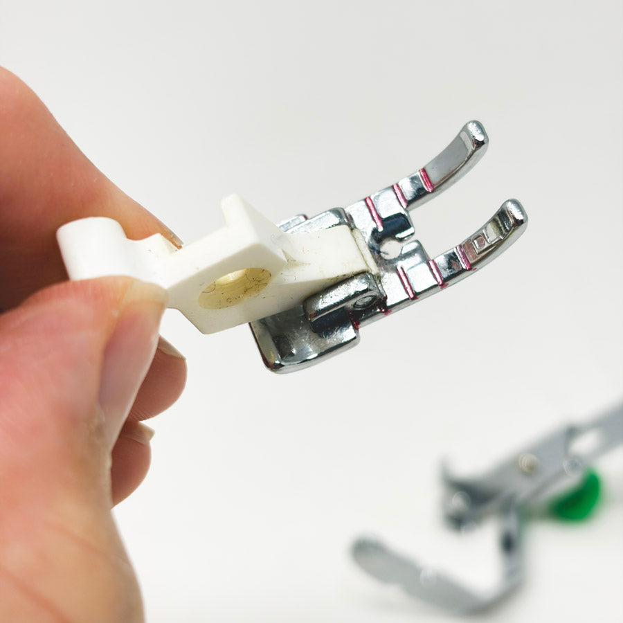 Bundle of Sewing Machine Feet – Zipper