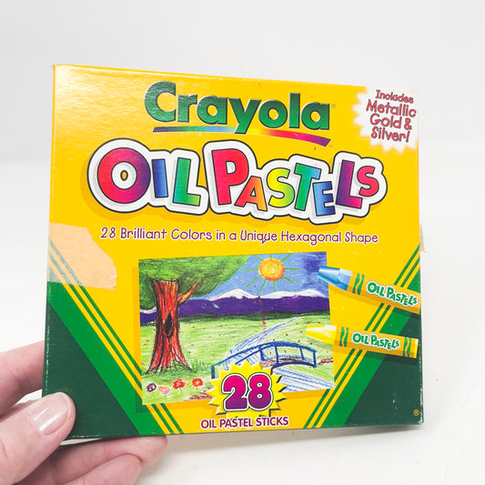 28 Crayola Oil Pastels