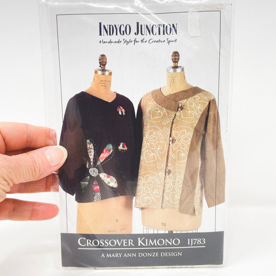 2007 Indygo Junction IJ783 Sewing Pattern - Crossover Kimono - S-XXL