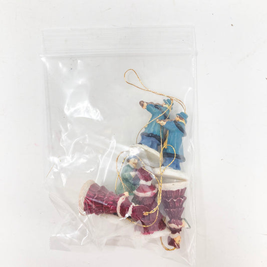 Caroling miniature people