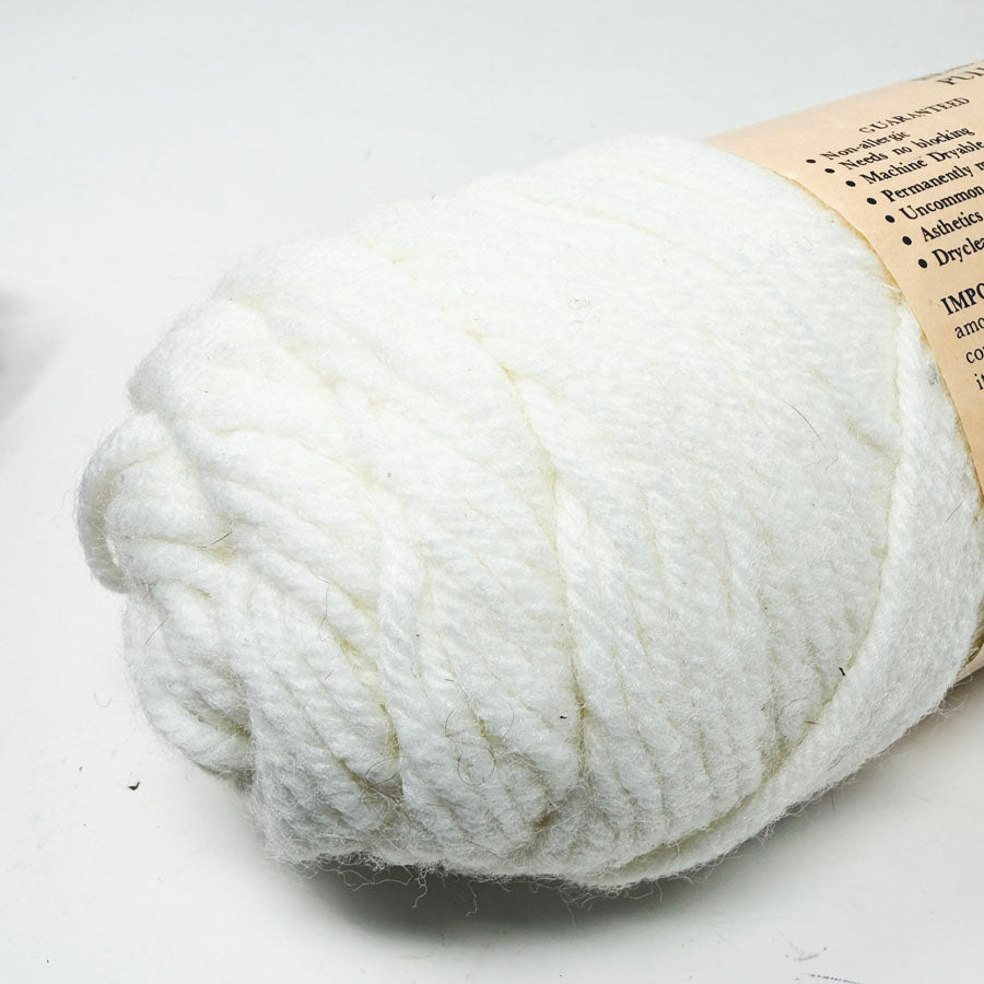 White Wintuk Yarn