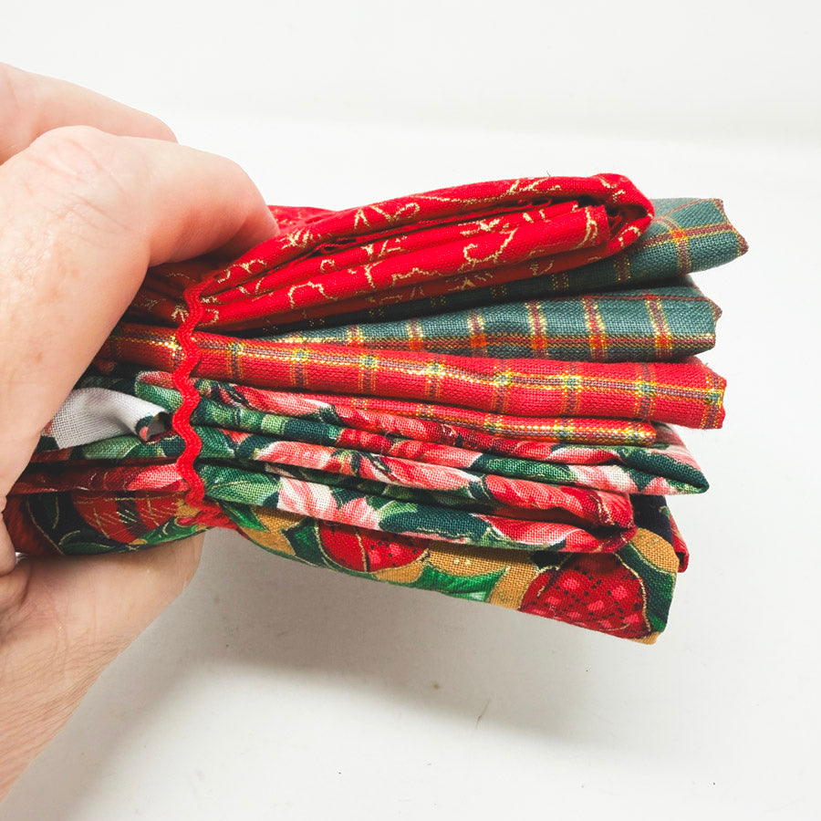 Plaid & Poinsettia Holiday Fabric Remnants Bundle