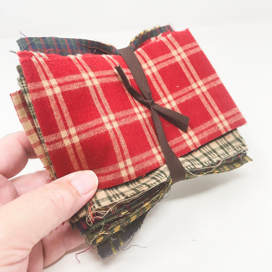Vintage Holiday Plaid Fabric Bundles - Mixed Sizes