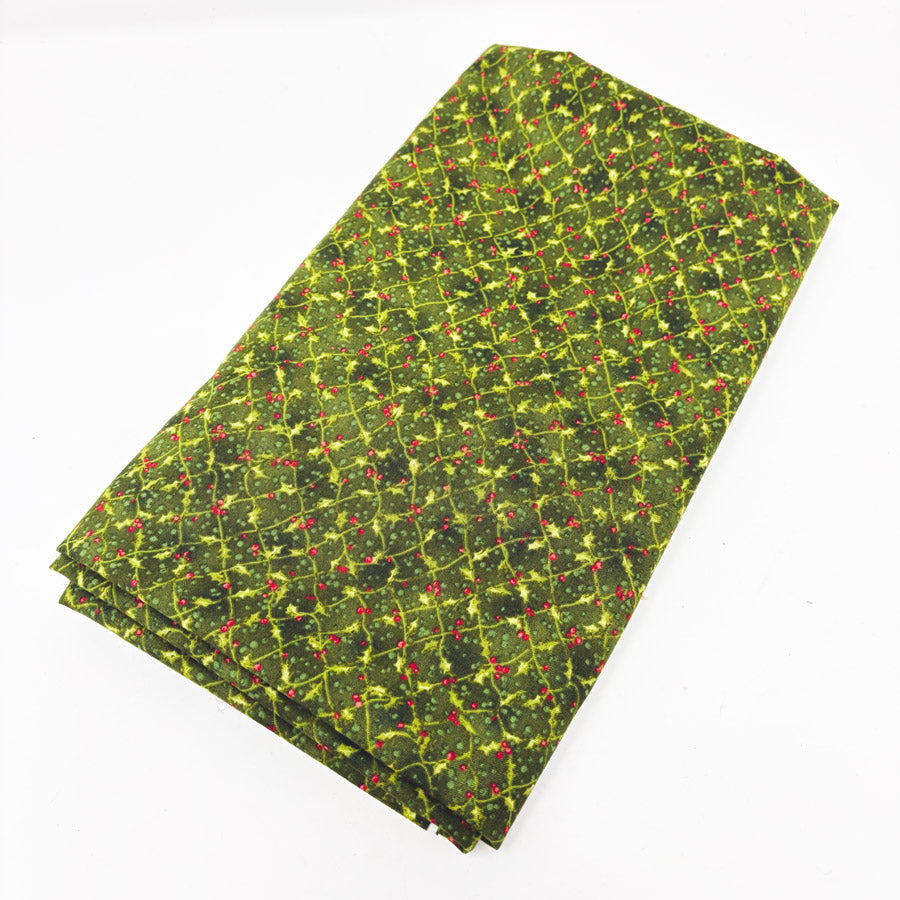 42" x 53" Nancy Hoffman Green Holly Cotton Fabric