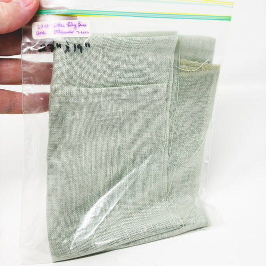 28 Count 19" x 27" Linen Fabric - Waterlilly