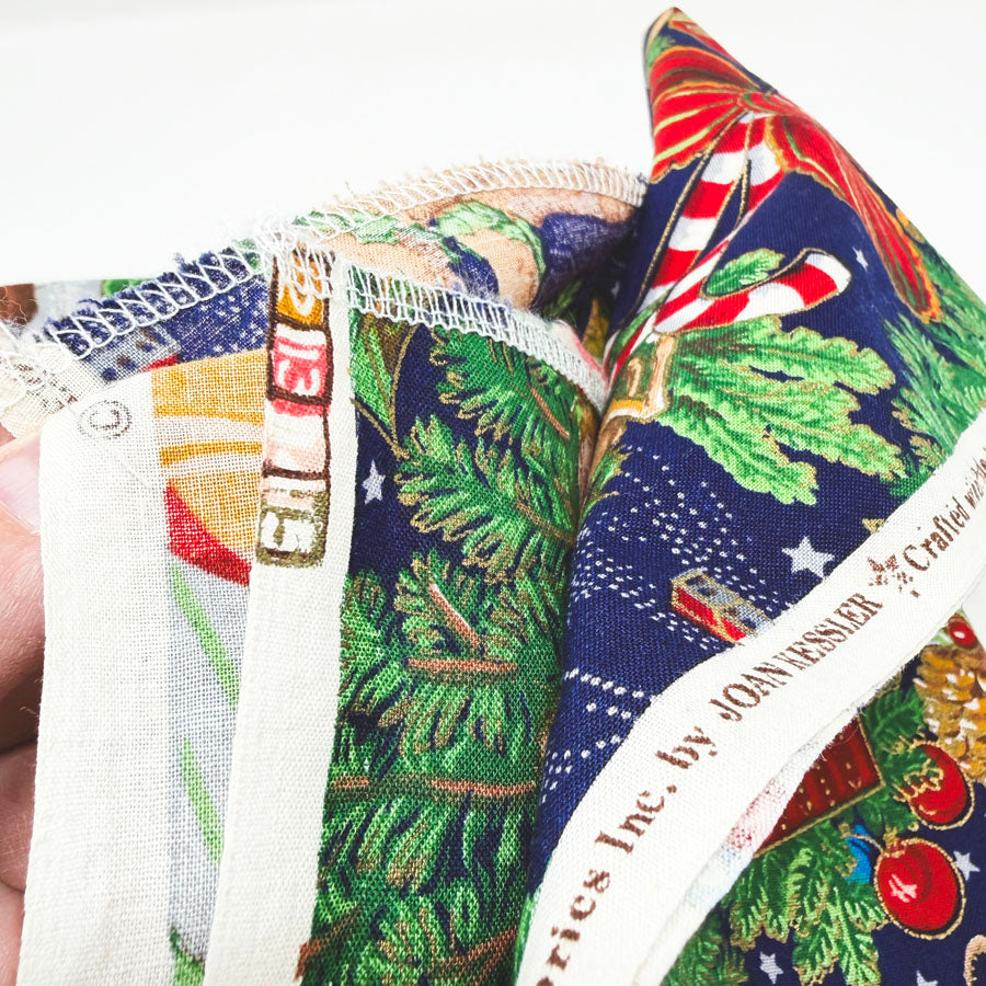 43" x 1 yd Bold Christmas with Gold Cotton Fabric