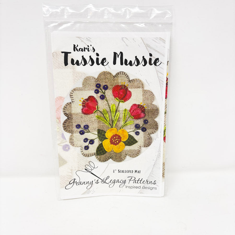 Granny's Legacy Sewing Pattern - Kari's Tussie Mussie 8" Scalloped Mat