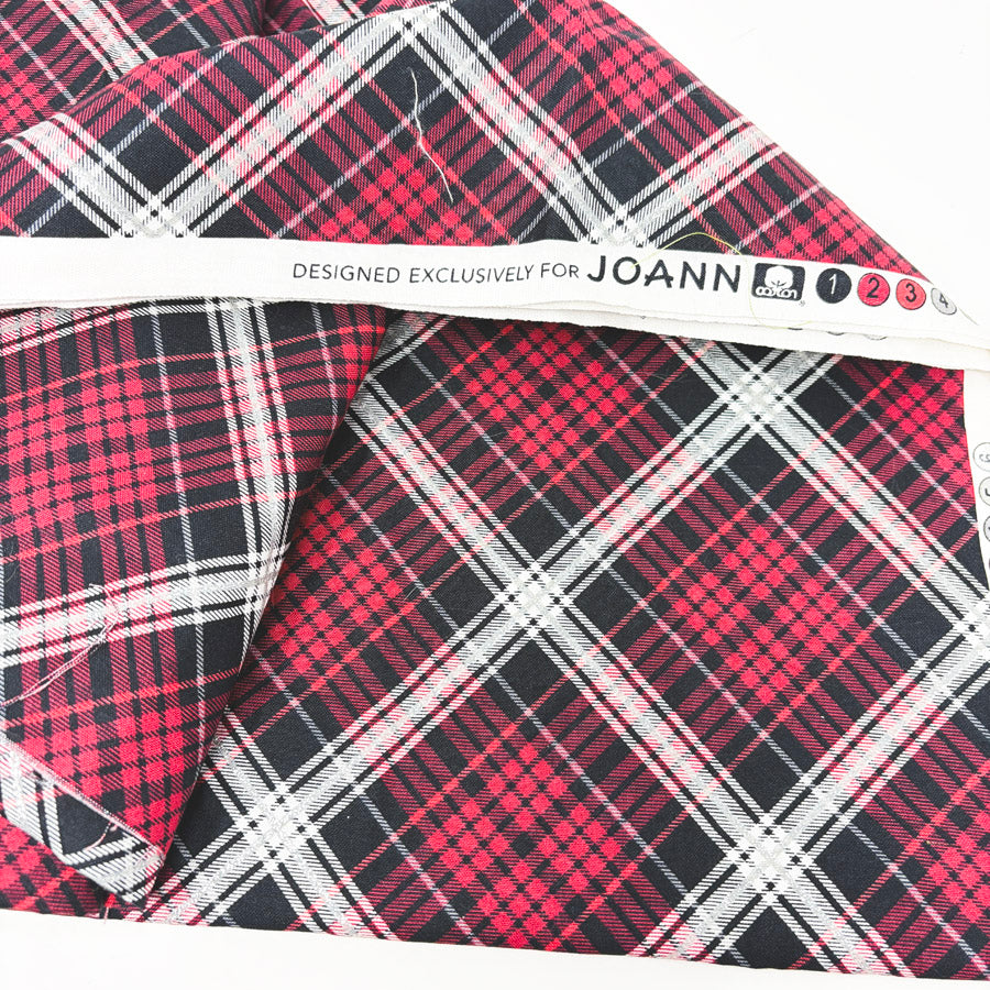 94" x 41" Maker's Holiday Plaid Fabric with Silver Metallic