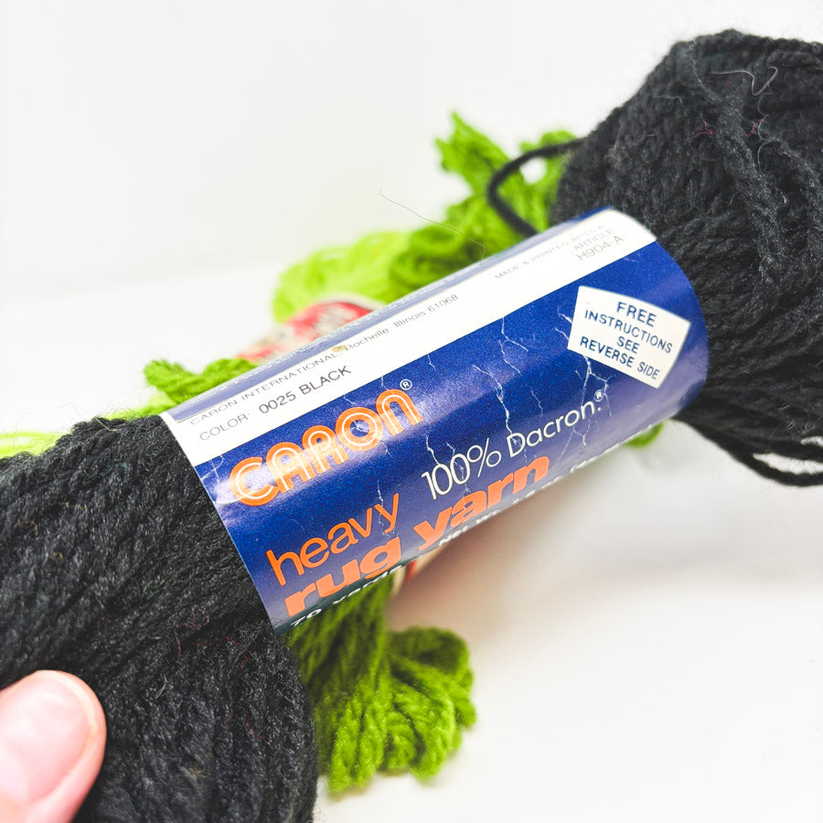 Assorted Rug Yarn (1)
