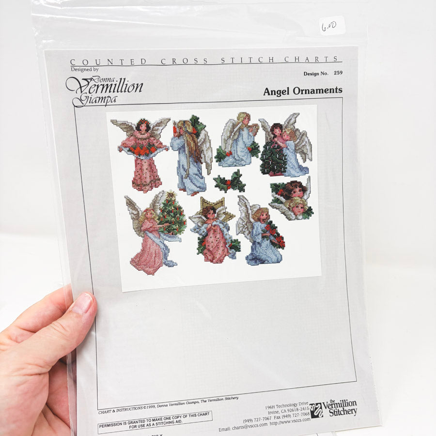 Vintage Bagged Vermillion Stitchery Christmas Cross Stitch Patterns