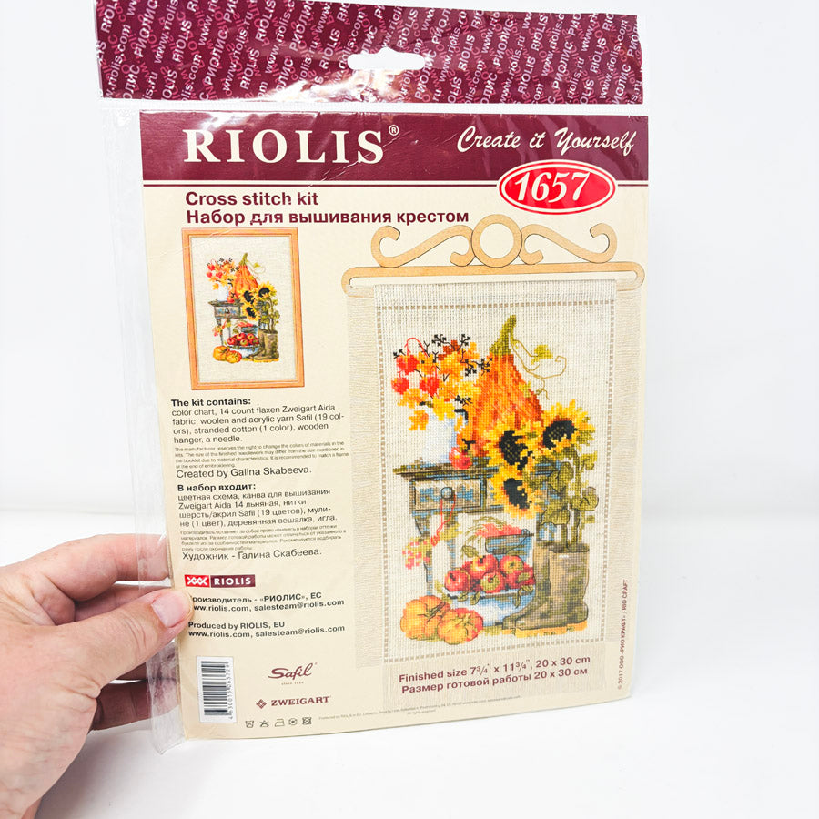 Autumn Cottage Garden – RIOLIS Cross Stitch Kit No. 1657
