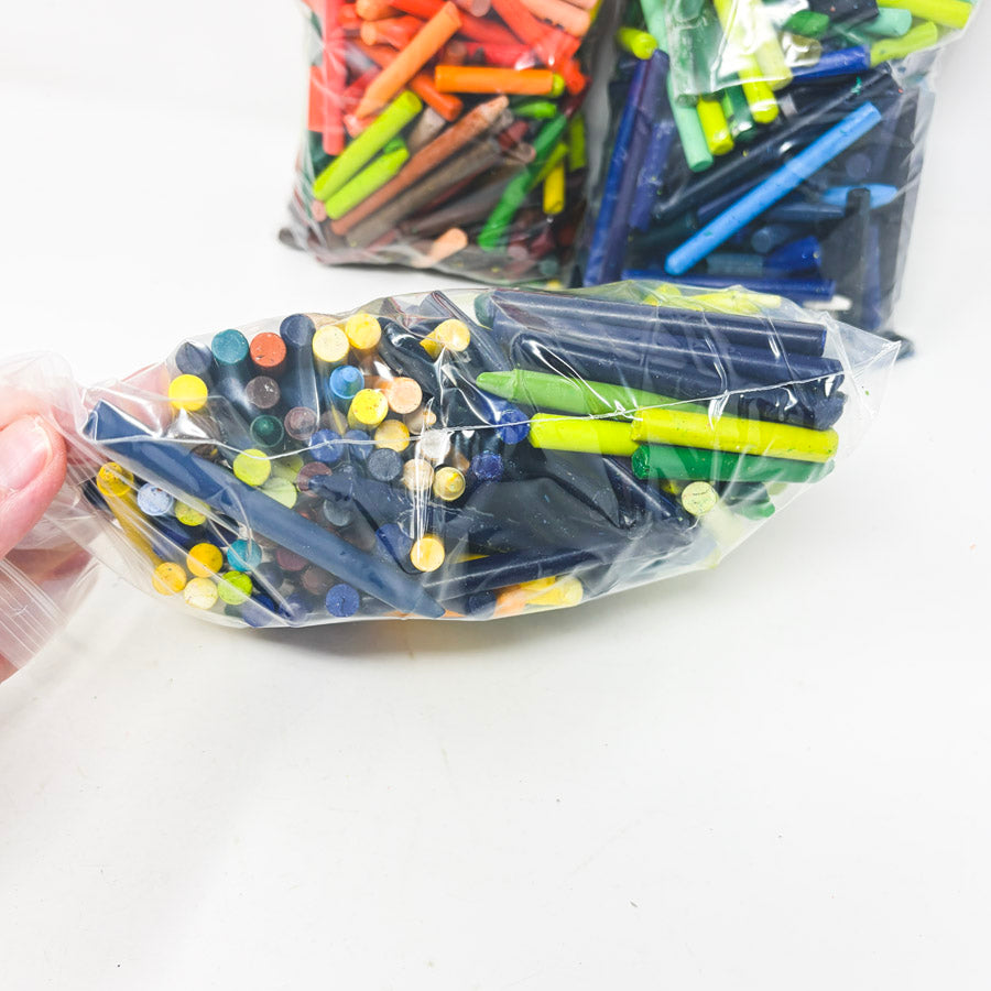 Melted Crayon Art: Deep Colors – Large Bag of Unwrapped Crayons