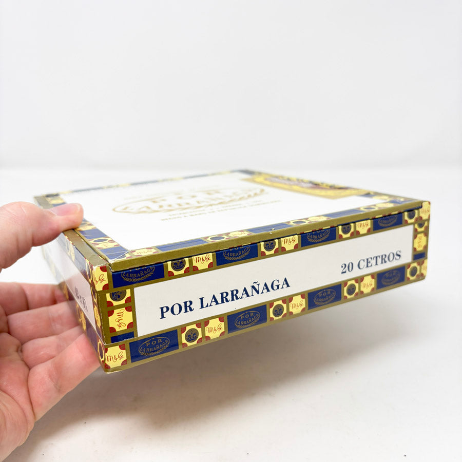 Por Larrañaga  Cardboard Cigar Box