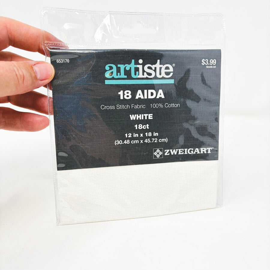 Artiste 18 Count White Aida by Zweigart
