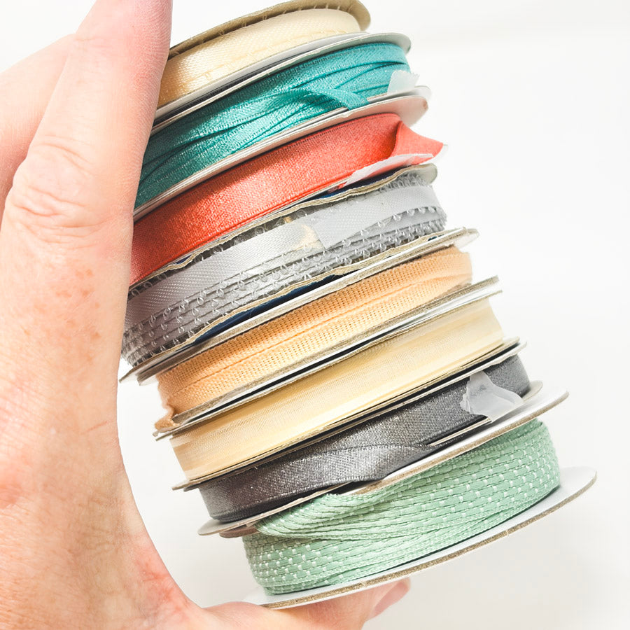 Coastal Breeze – Assorted Ribbon Tower (8)