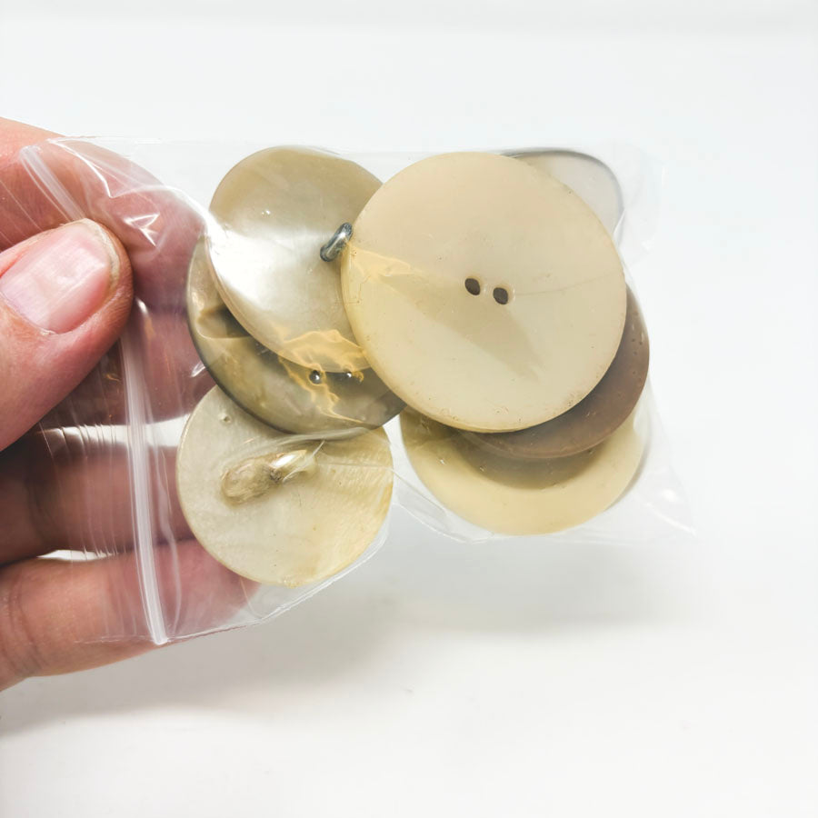 Medium Bag of Extra Large Tan Buttons