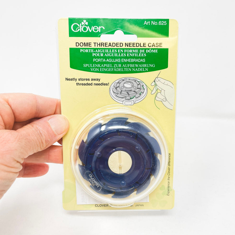 Clover Dome Threaded Needle Case