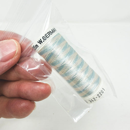 Sulky 40 Blue White Variegated Thread