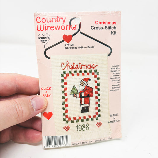 Country Wireworks Christmas 1988 – Santa Cross Stitch Kit