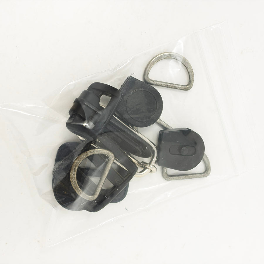 Buckle and Fastener Bundle