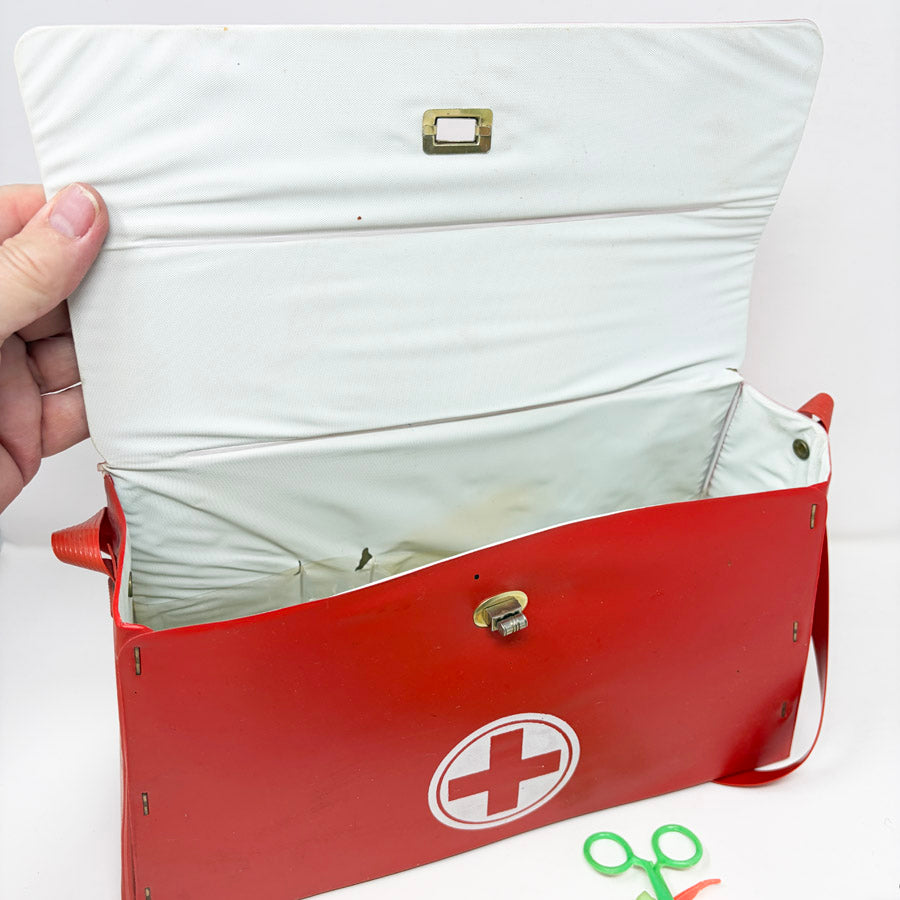 Vintage Little Learners Deluxe Nurse Kit (partial)