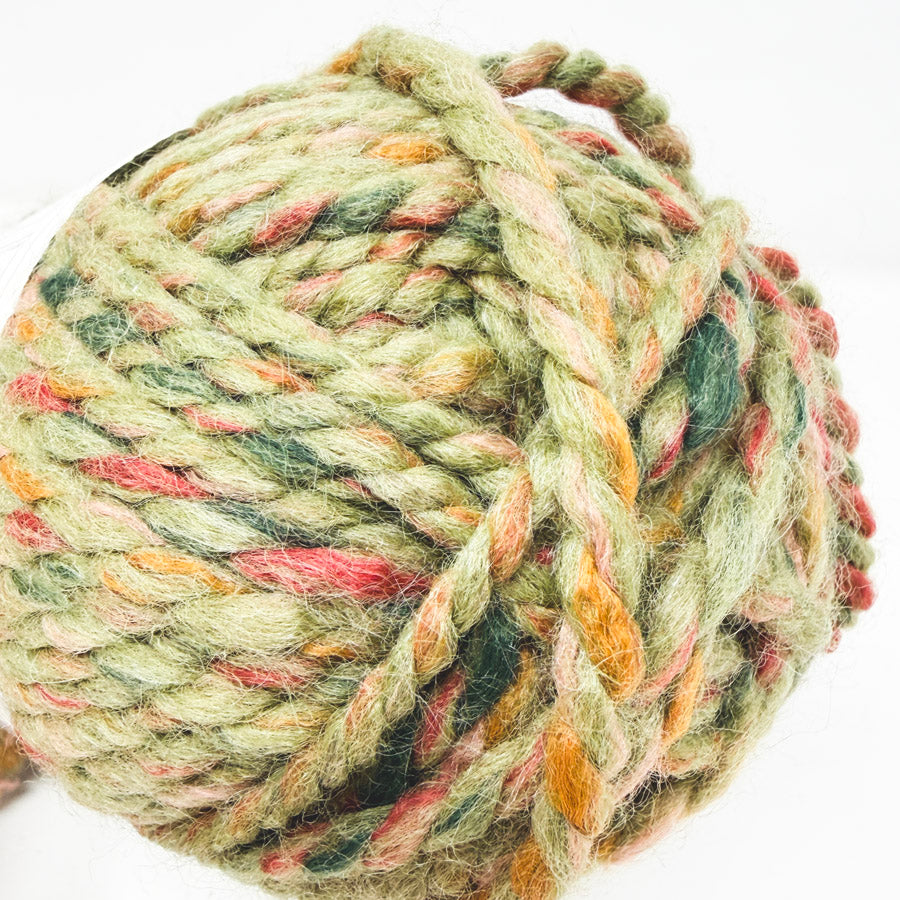Lion Brand Yarns Wool Ease – Marsh