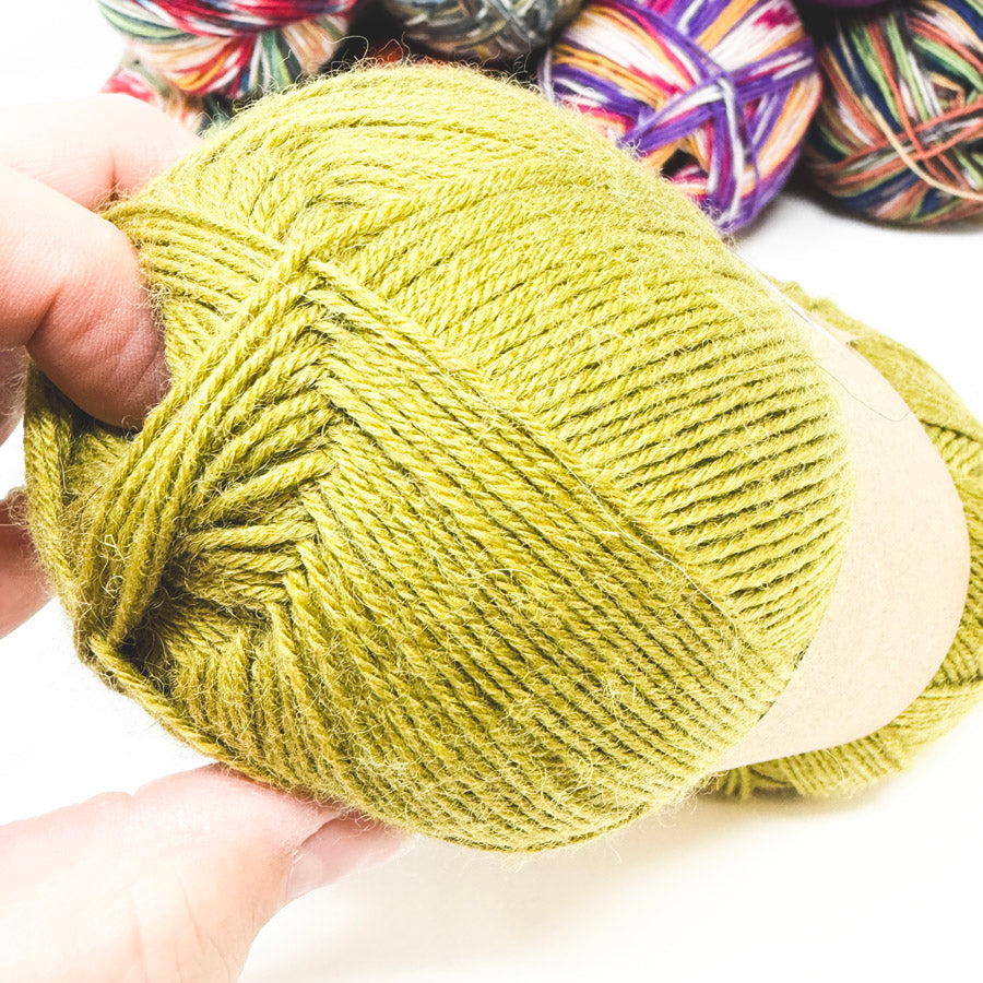 Unlabeled Sock Weight Yarn – Pick a Skein