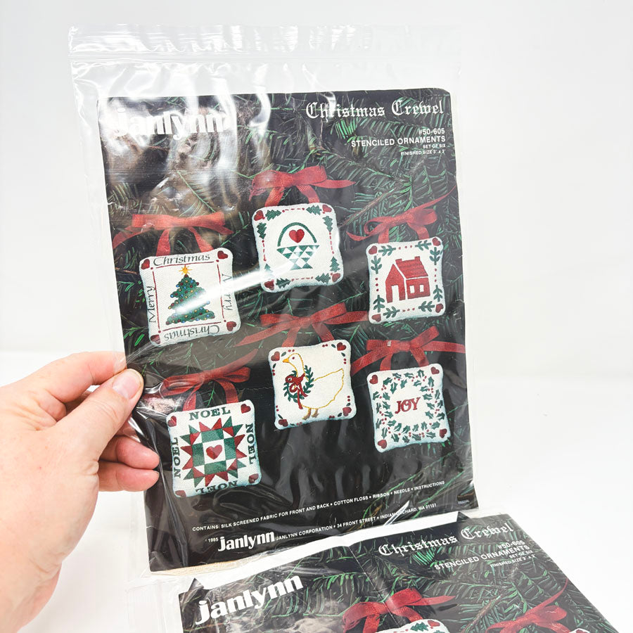 Janlynn Christmas Banner Ornaments Cross Stitch Kit