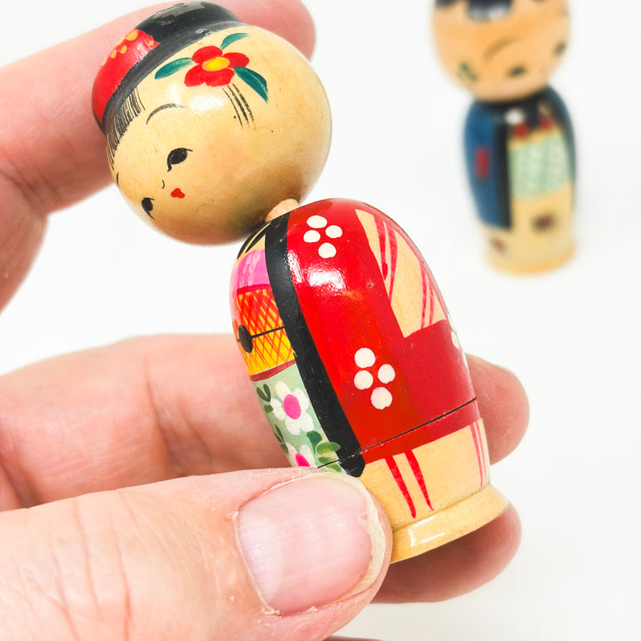 Vintage Kokeshi Nodding Head Dolls - Couple