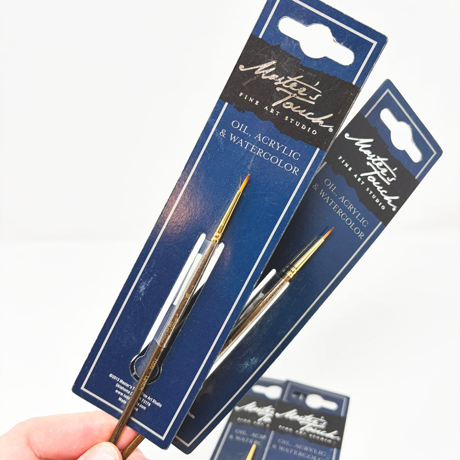 Master's Touch Golden Taklon Paint Brushes (1)