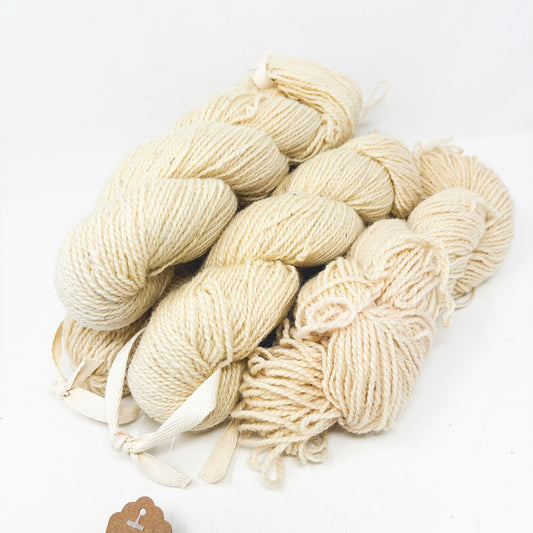 4oz Undyed Mohair Cormo Yarn (1)