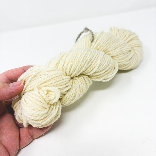 Unmarked Bulky Cream Wool Yarn
