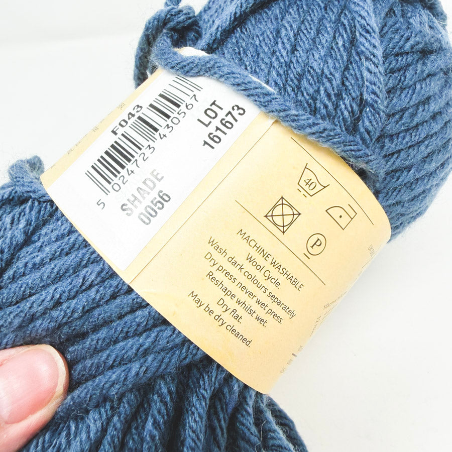 Sirdar Hayfield Super Chunky Yarn