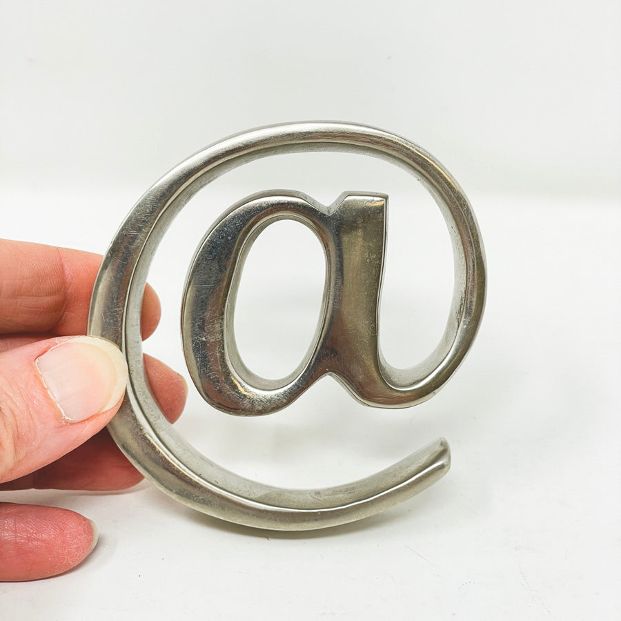 Metal Ampersand Paper Weight