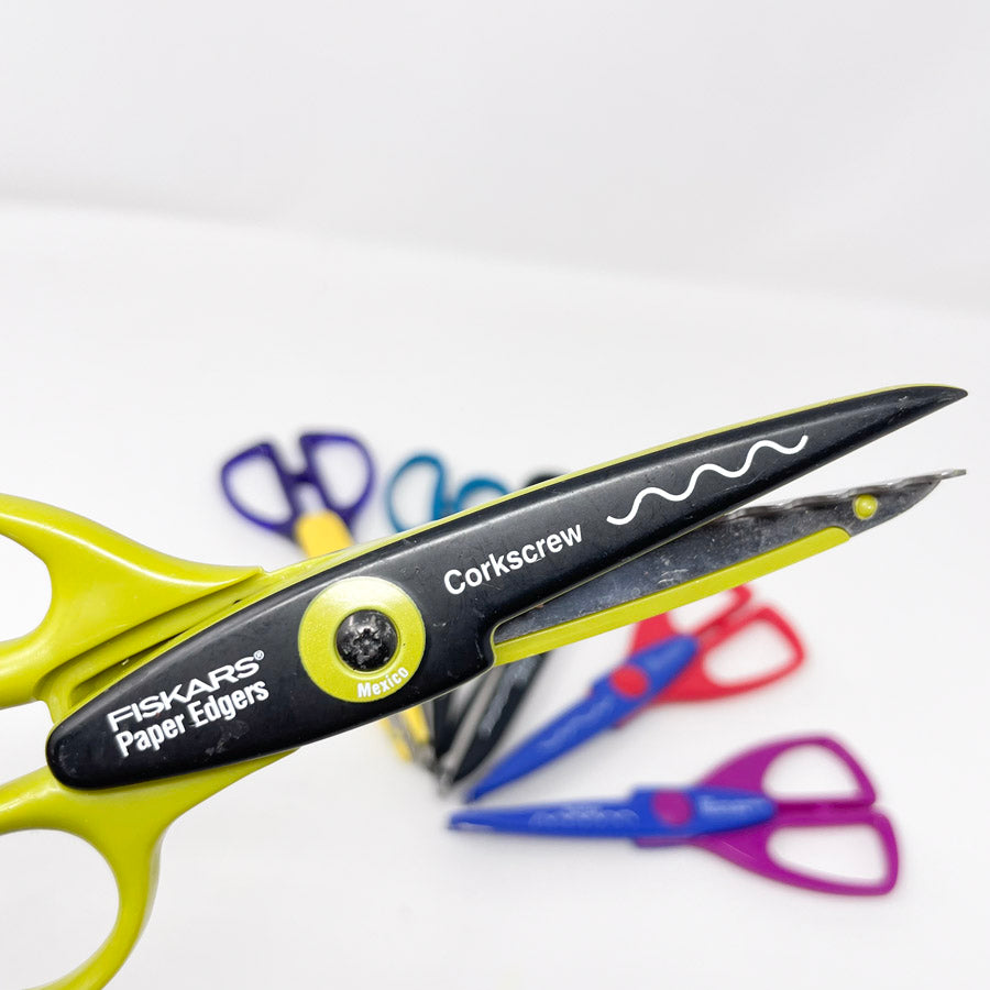 Paper Edgers and Decorative Edge Scissors