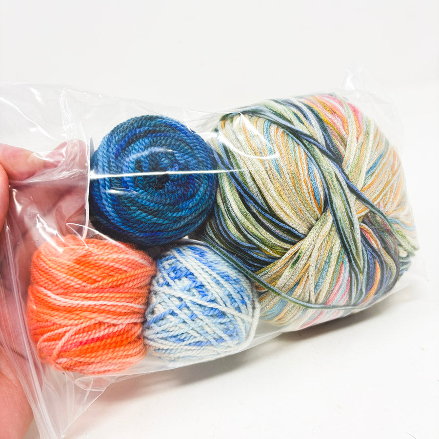 Color Samples – Mixed Fiber Yarn Bundle