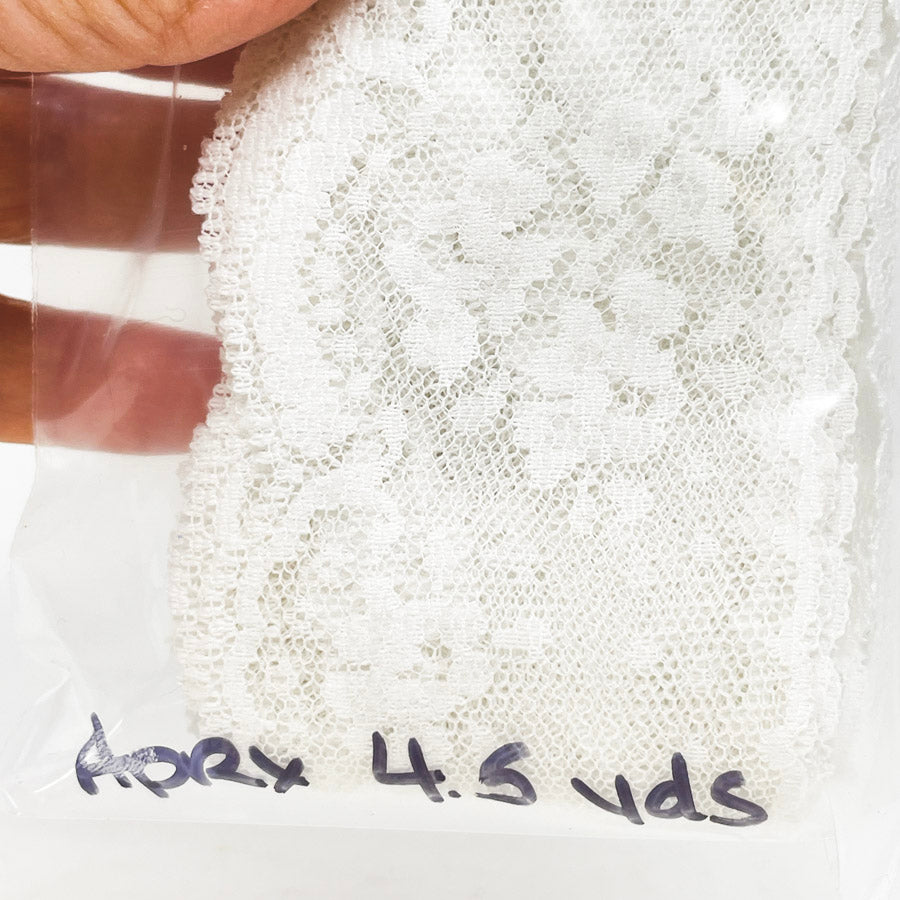 Floral Scalloped Edge White Lace - 2.5 in wide, 4.5 yds