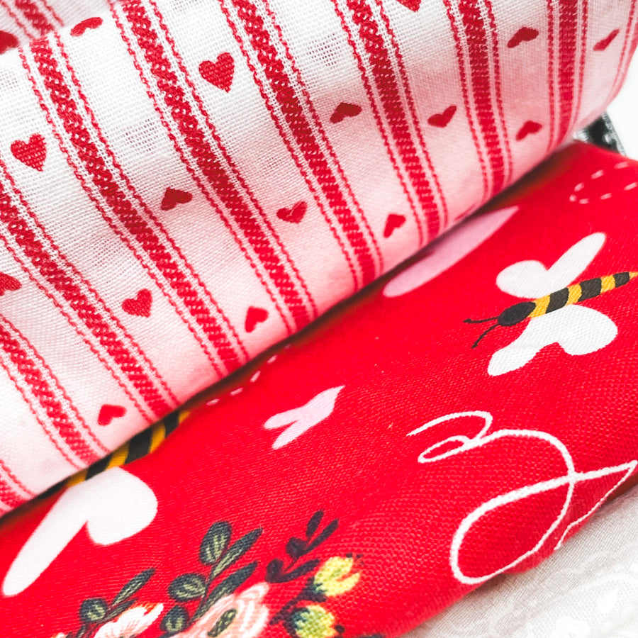 Red Bits Fabric Remnant Bundle