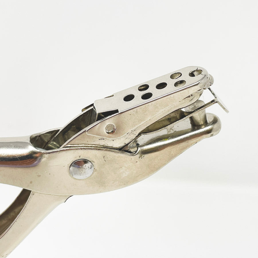 Hole Puncher (1)